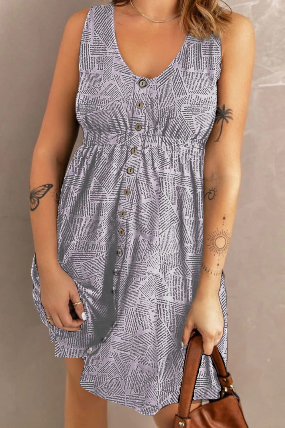 Printed Scoop Neck Sleeveless Buttoned Magic Dress